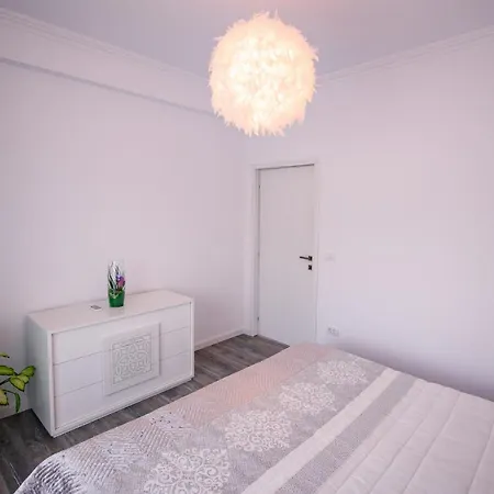 Nairi Apartment Năvodari